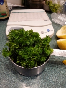What 1 cup of 'packed' parsley looks like when I let go and it 'sproings' up!
